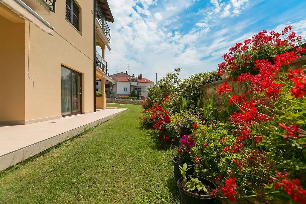 Apartments Nevenka Vrsar