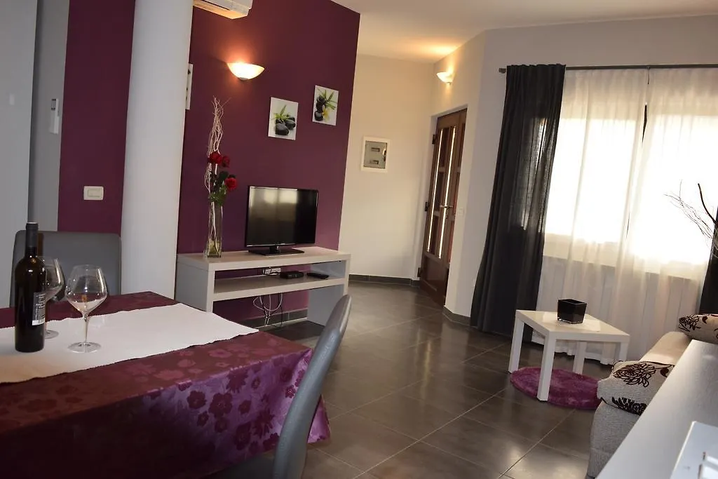 Apartments Nevenka Vrsar