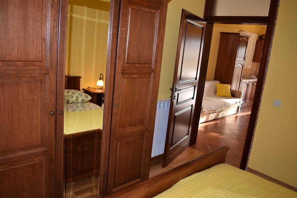 Apartments Nevenka 브르사르